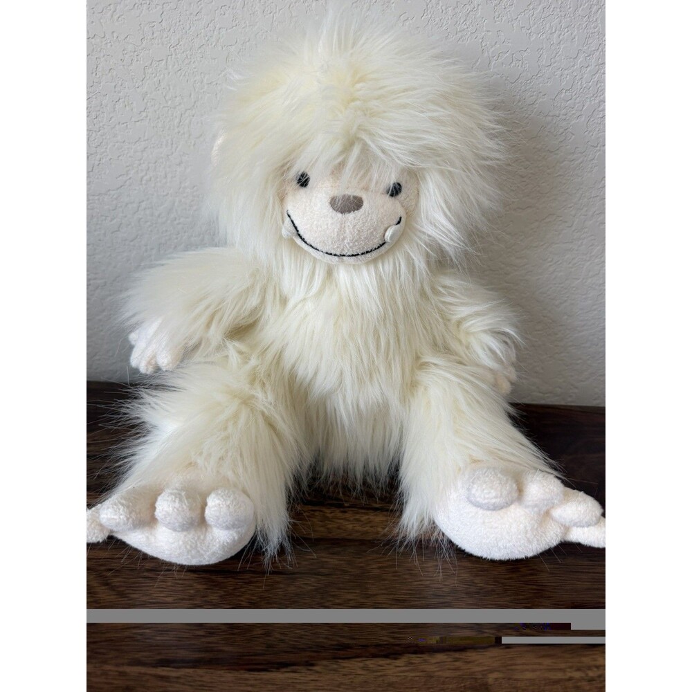 Jellycat Yani Yeti Rare Retired Plush Toy